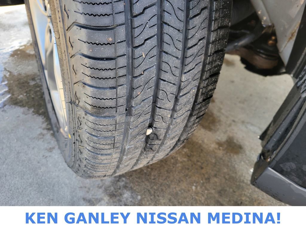 Used 2017 Dodge Journey Crossroad w/ Popular Equipment Group image 19