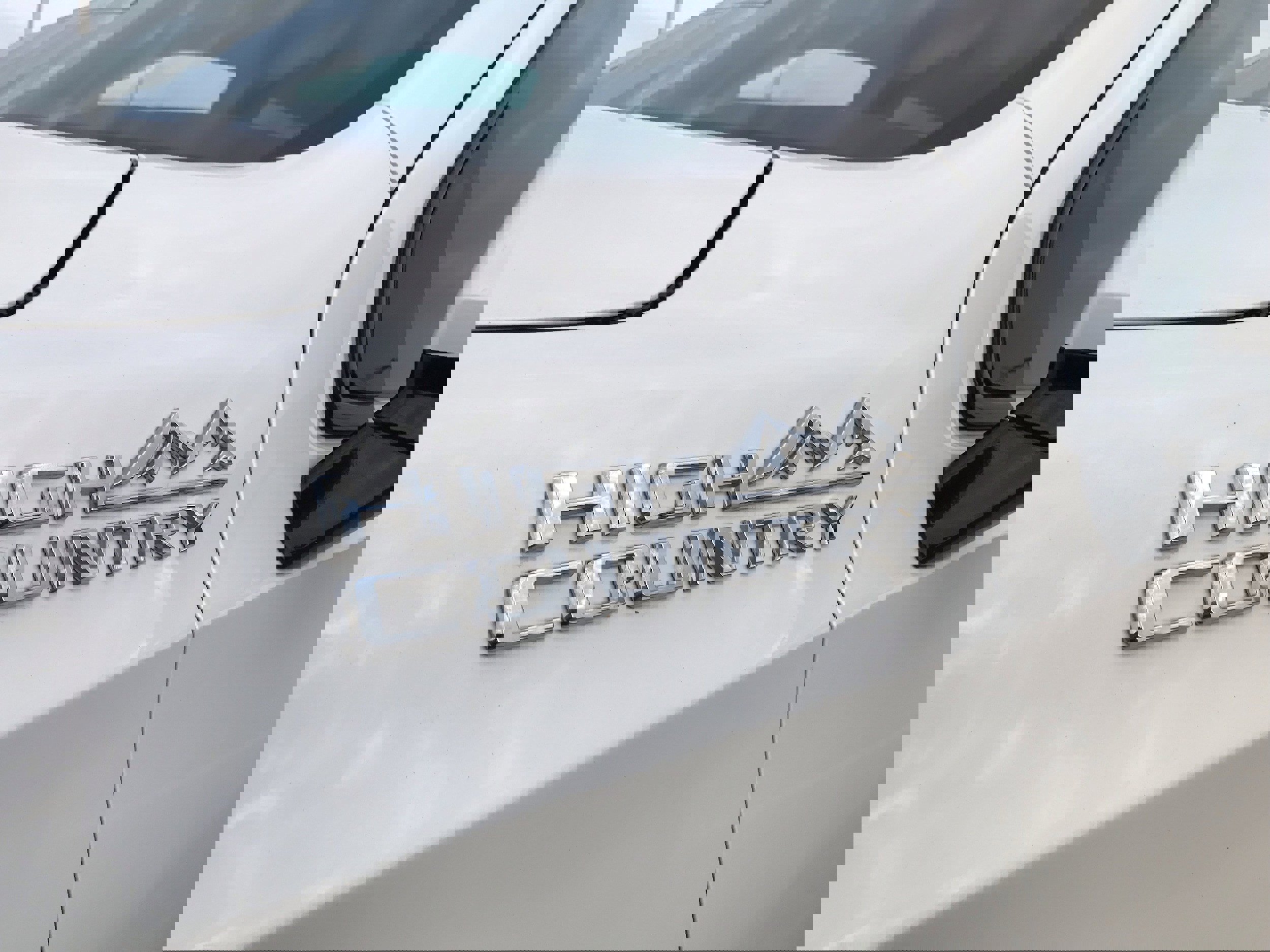 Used 2021 Chevrolet Suburban High Country w/ Premium Package image 11