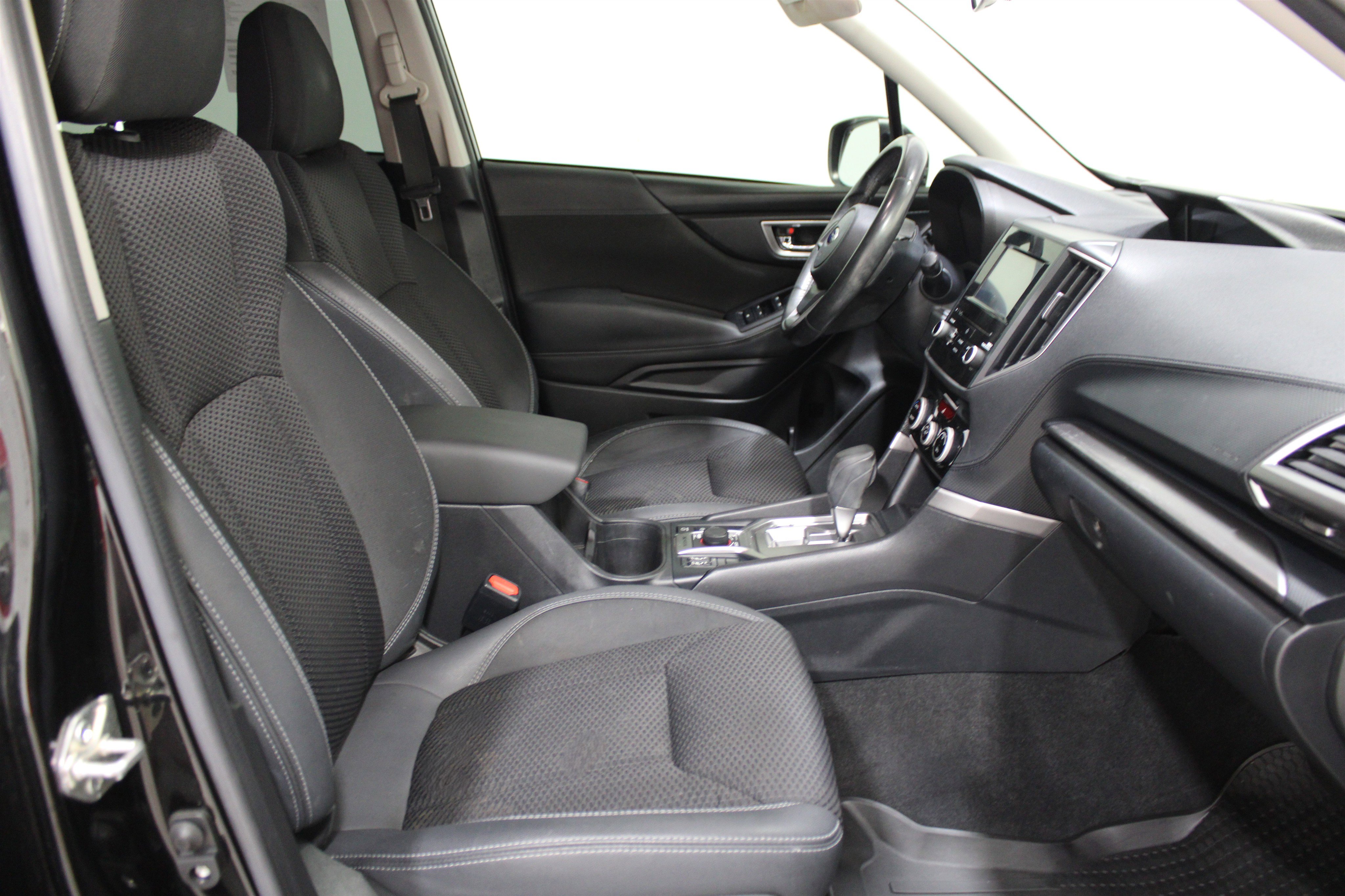 Used 2022 Subaru Forester Premium AWD/4WD image 24