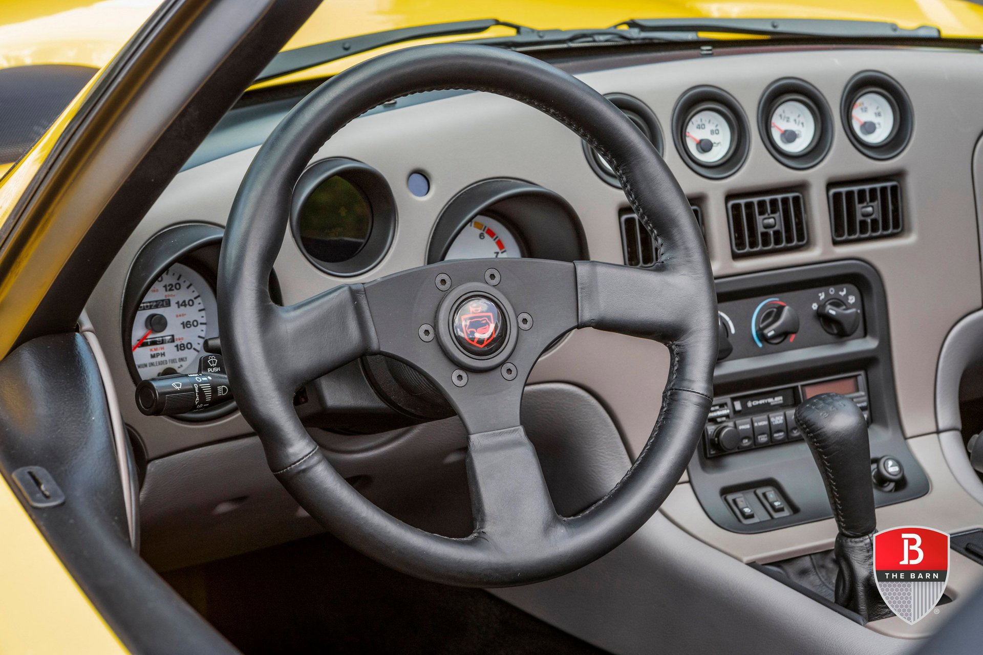 Used 1995 Dodge Viper RT/10 image 2