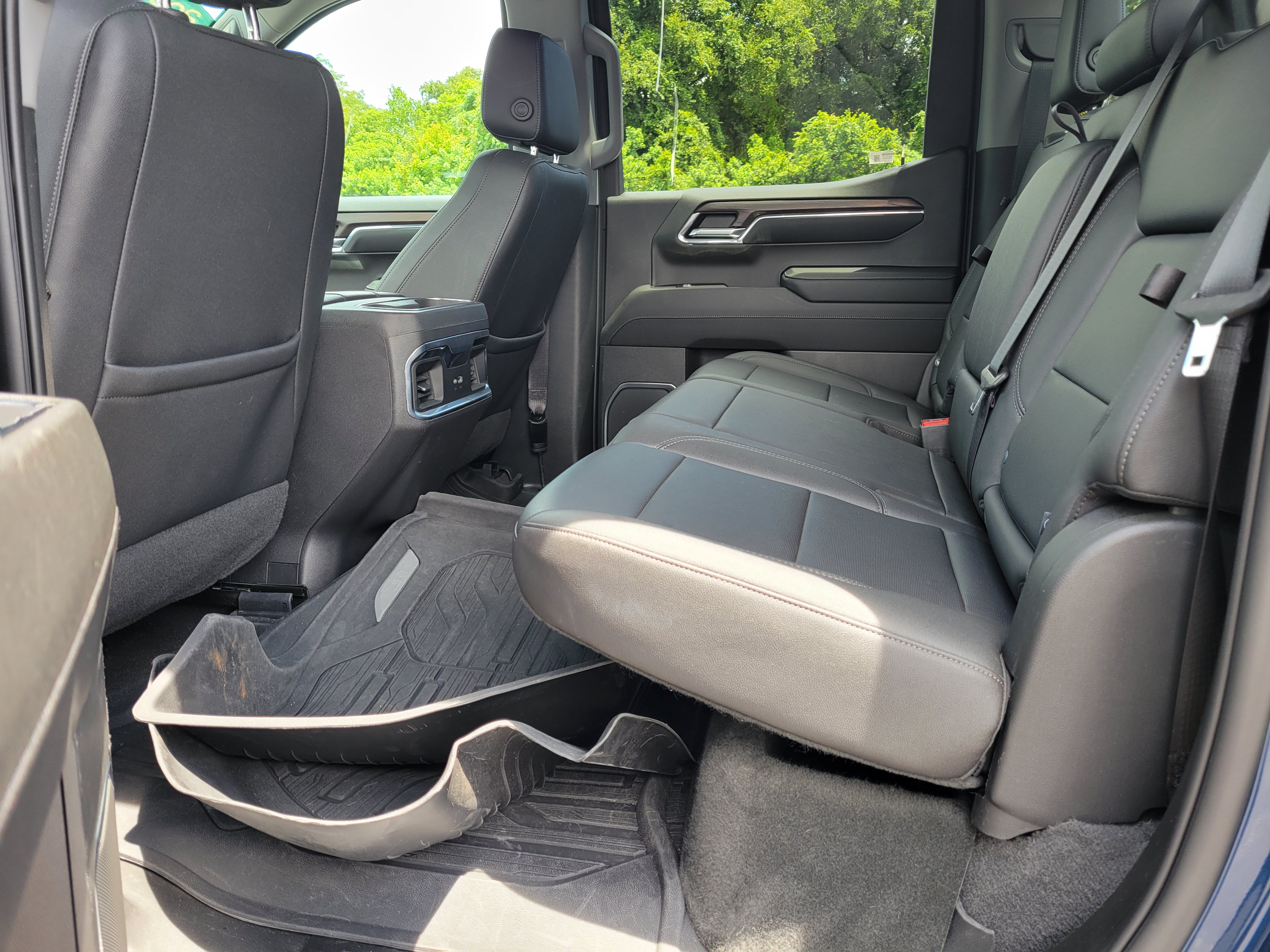 Certified 2023 GMC Sierra 1500 SLT w/ SLT Premium Package AWD/4WD image 36