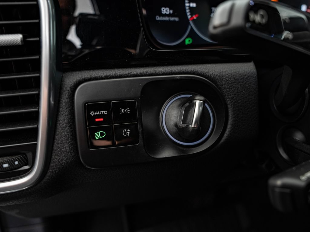 Certified 2020 Porsche Cayenne AWD/4WD image 41
