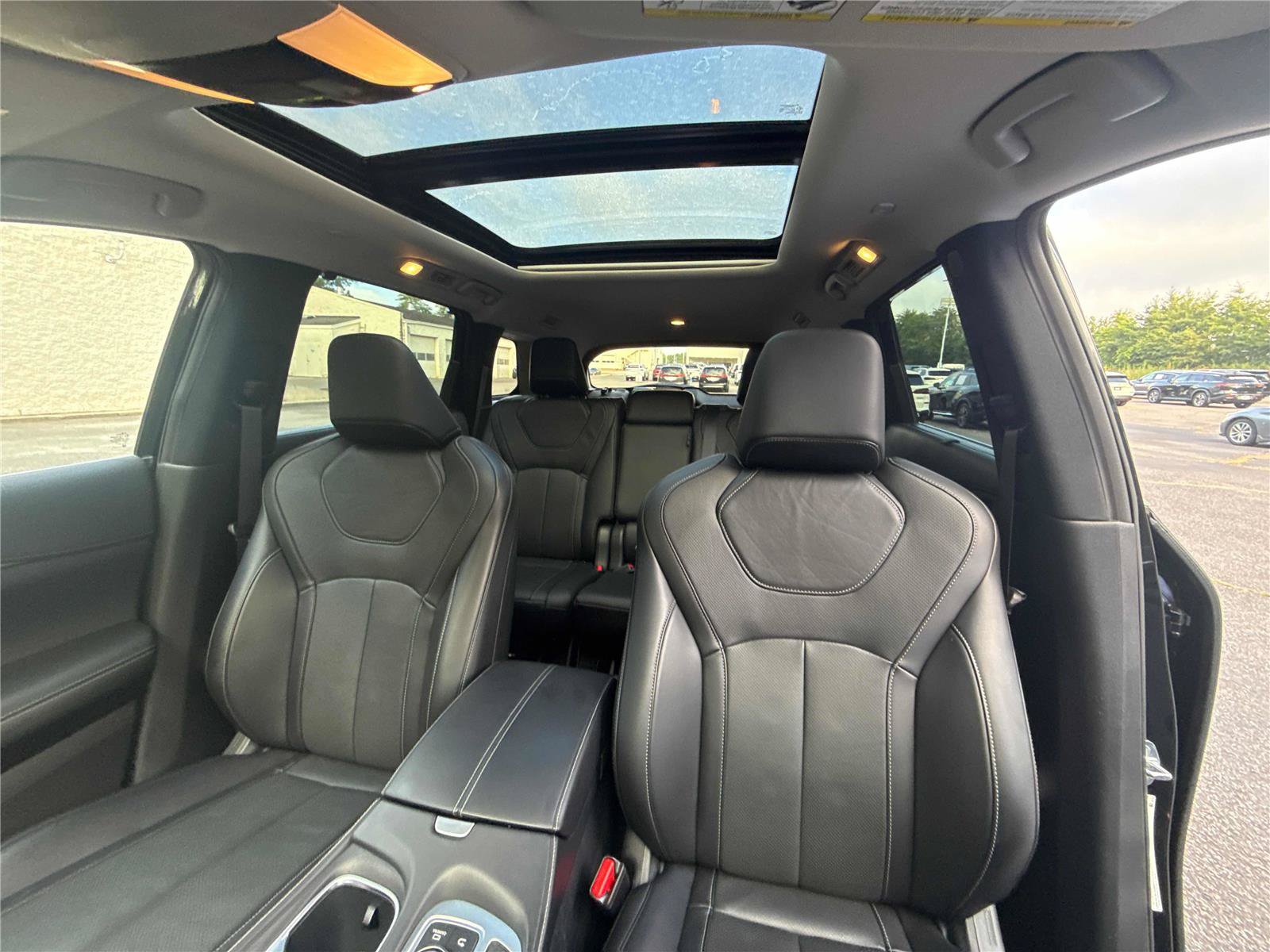 Used 2025 INFINITI QX60 Luxe FWD image 24