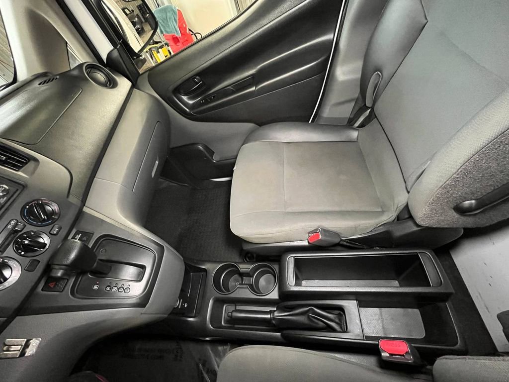 Used 2018 Chevrolet City Express LS FWD image 15