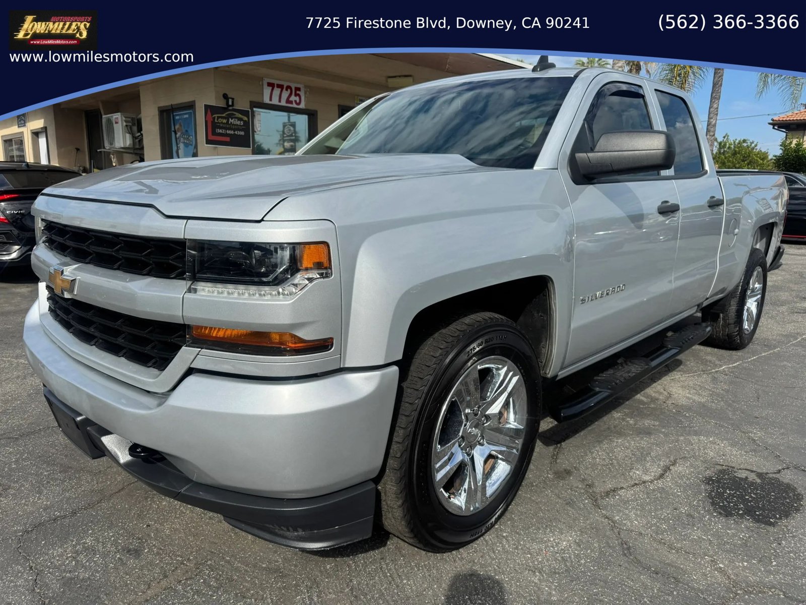 Used 2018 Chevrolet Silverado 1500 Custom w/ Custom Value Package RWD image 1