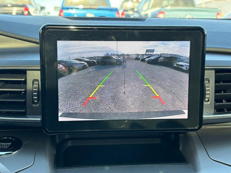 Used 2022 Ford Explorer XLT w/ Equipment Group 202A image 25