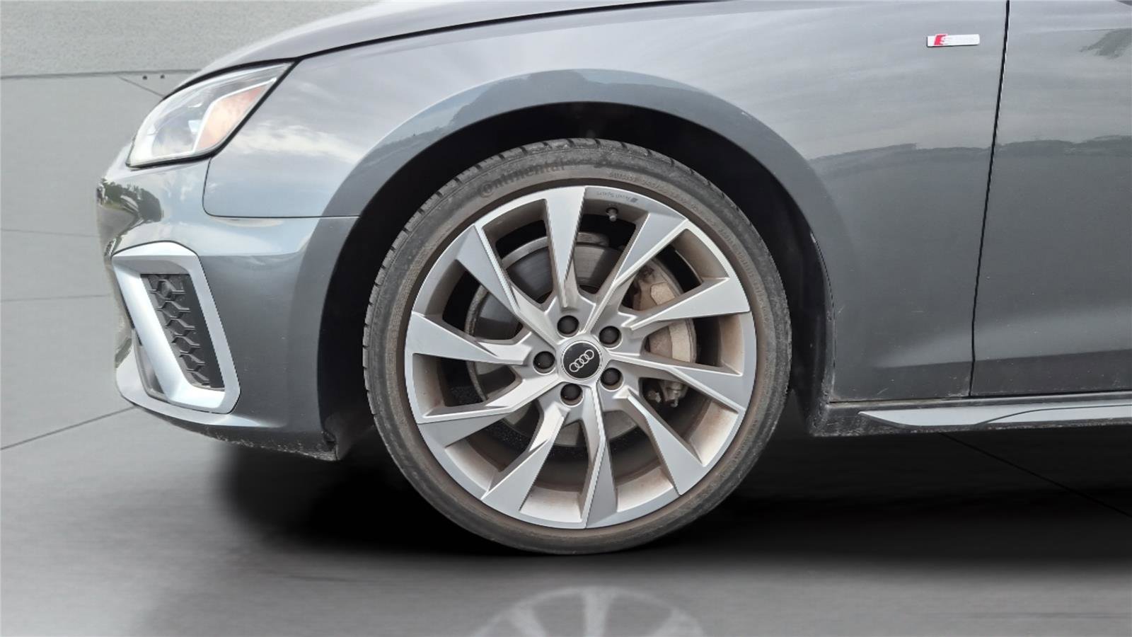 Used 2022 Audi A4 2.0T Premium Plus w/ Premium Plus Package AWD/4WD image 22