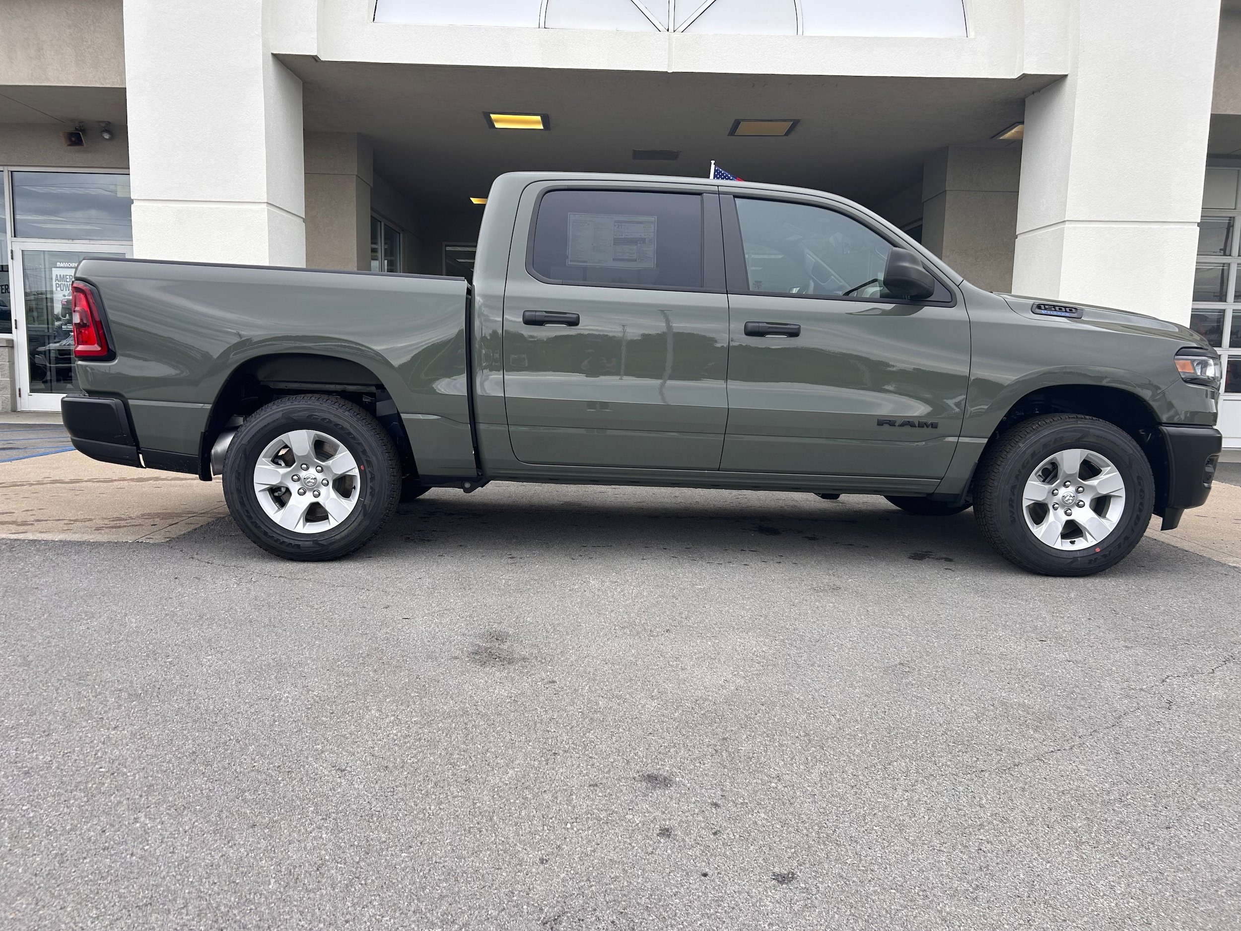 New 2026 RAM 1500 Tradesman AWD/4WD image 2