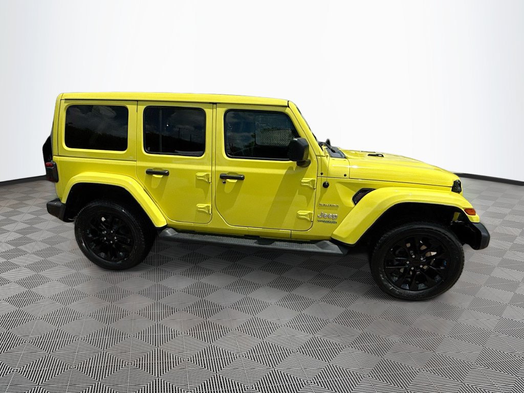 Used 2022 Jeep Wrangler Unlimited Sahara w/ Cold Weather Group AWD/4WD image 5