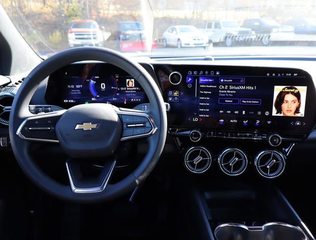 New 2025 Chevrolet Blazer EV LT AWD/4WD image 20