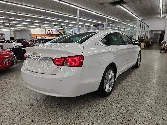 Used 2015 Chevrolet Impala LT w/ Convenience Package image 4
