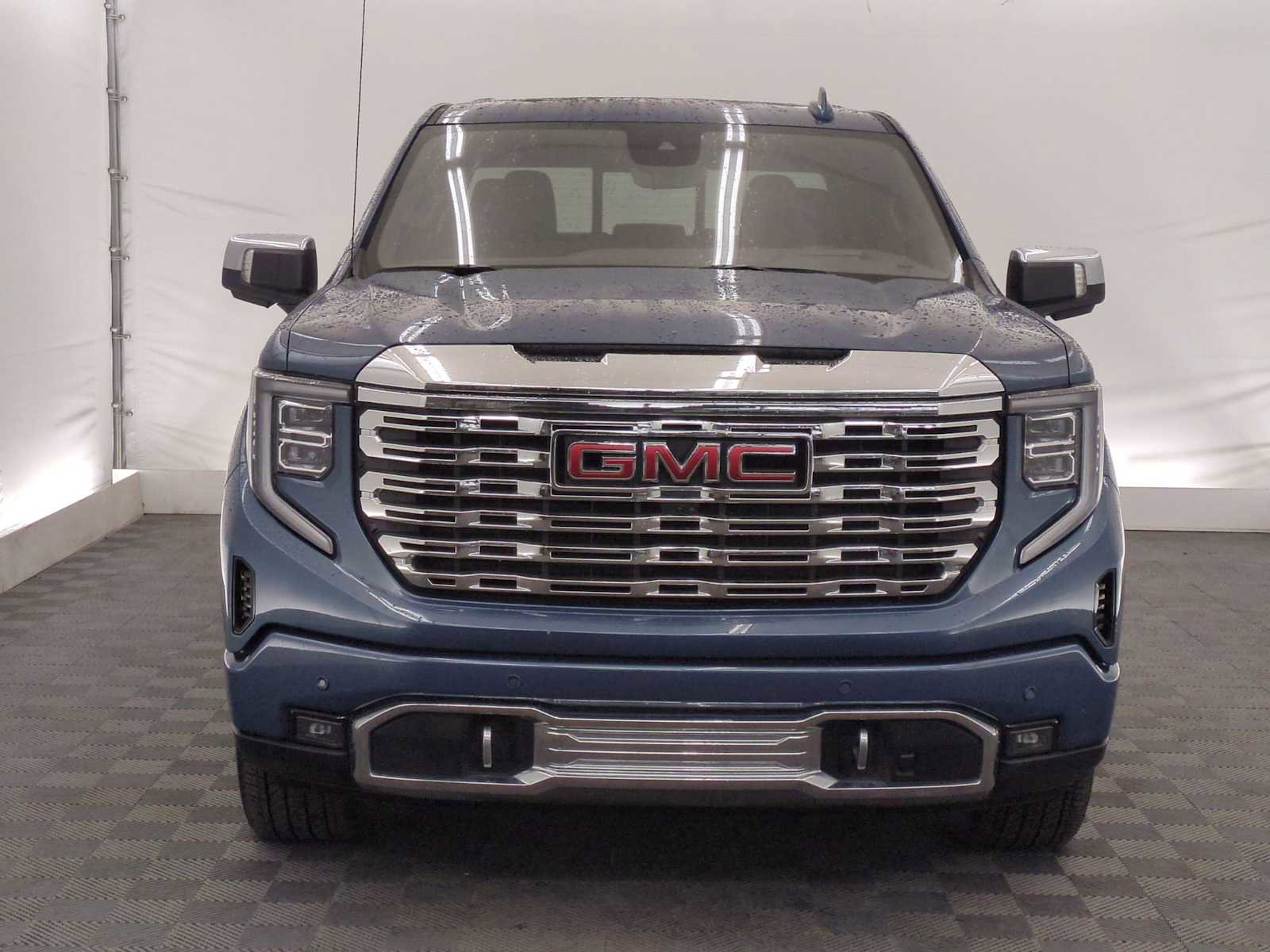 Used 2024 GMC Sierra 1500 Denali image 8