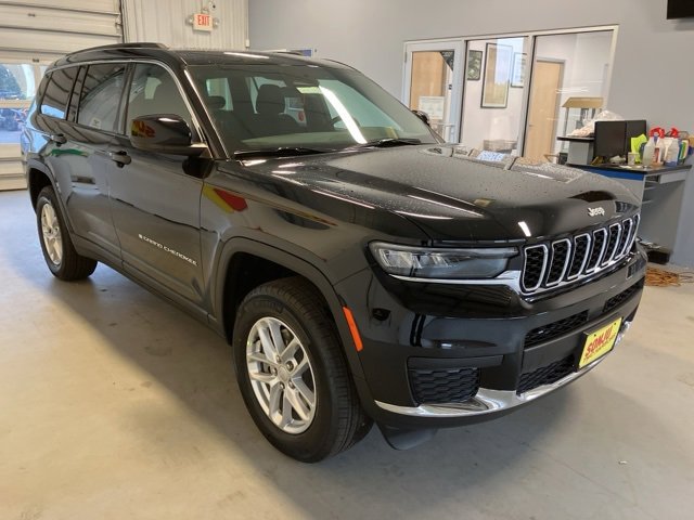 New 2025 Jeep Grand Cherokee L Laredo w/ Luxury Tech Group I image 3