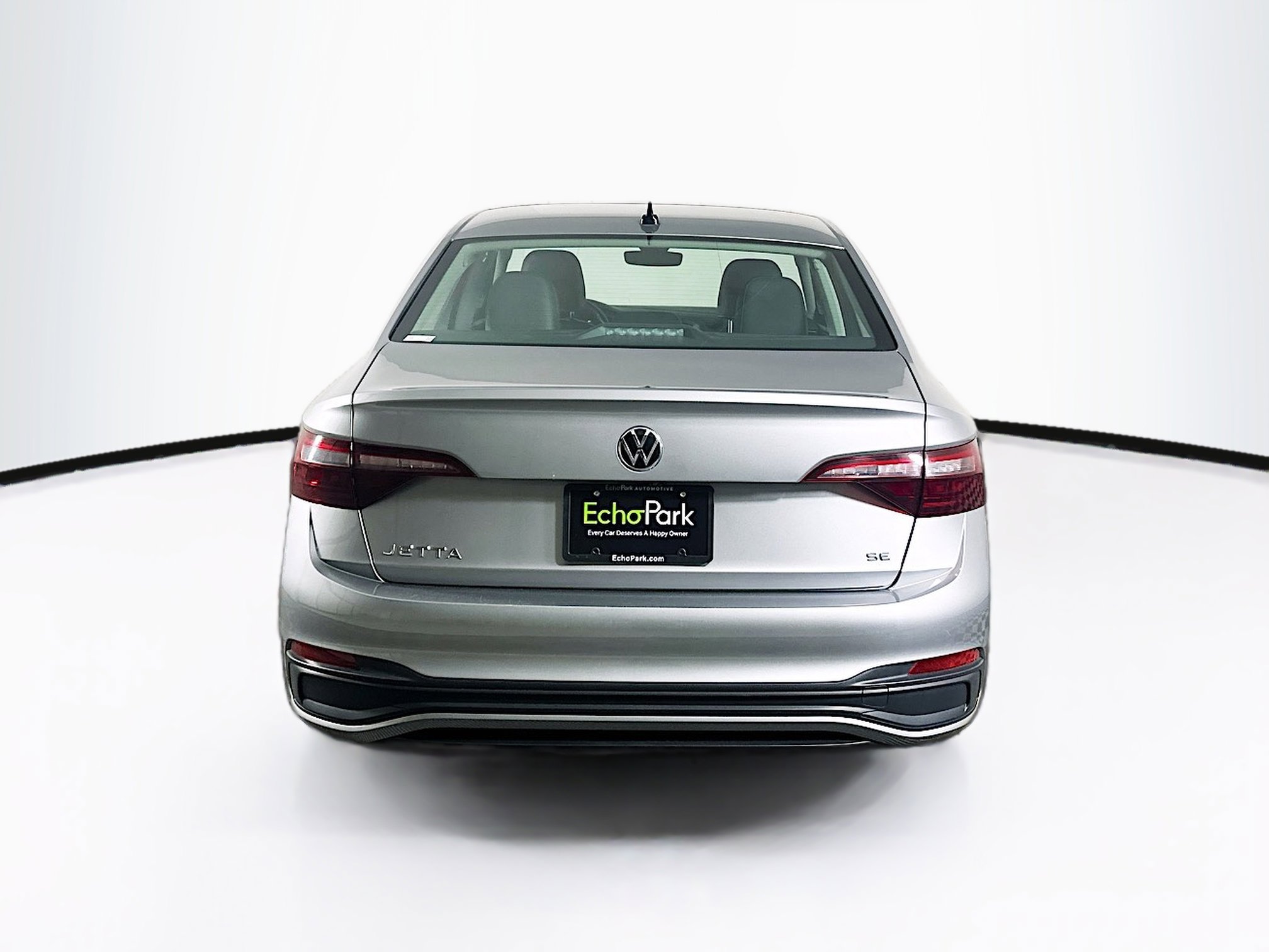 Used 2024 Volkswagen Jetta SE image 7