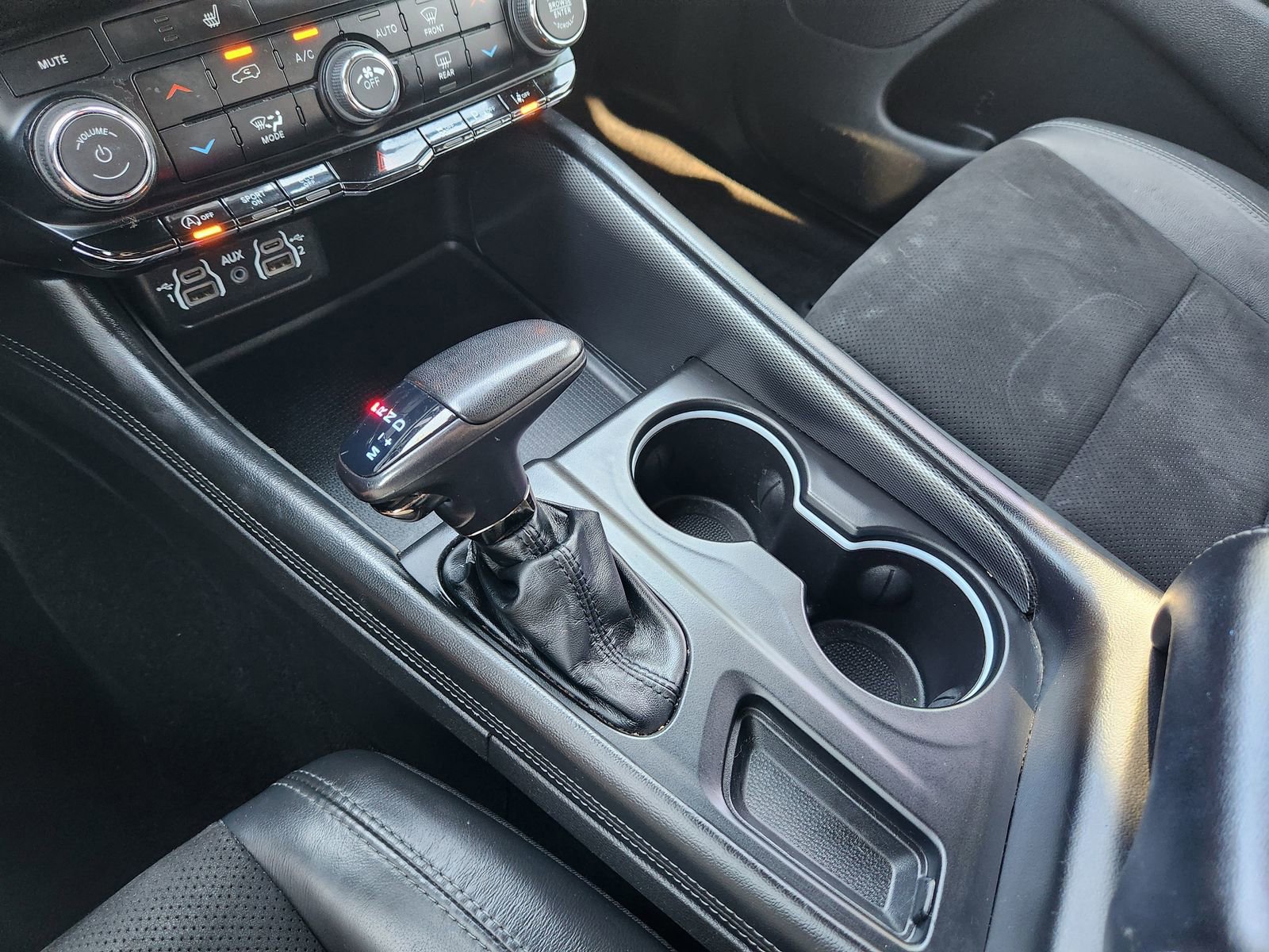 Used 2022 Dodge Durango GT image 27
