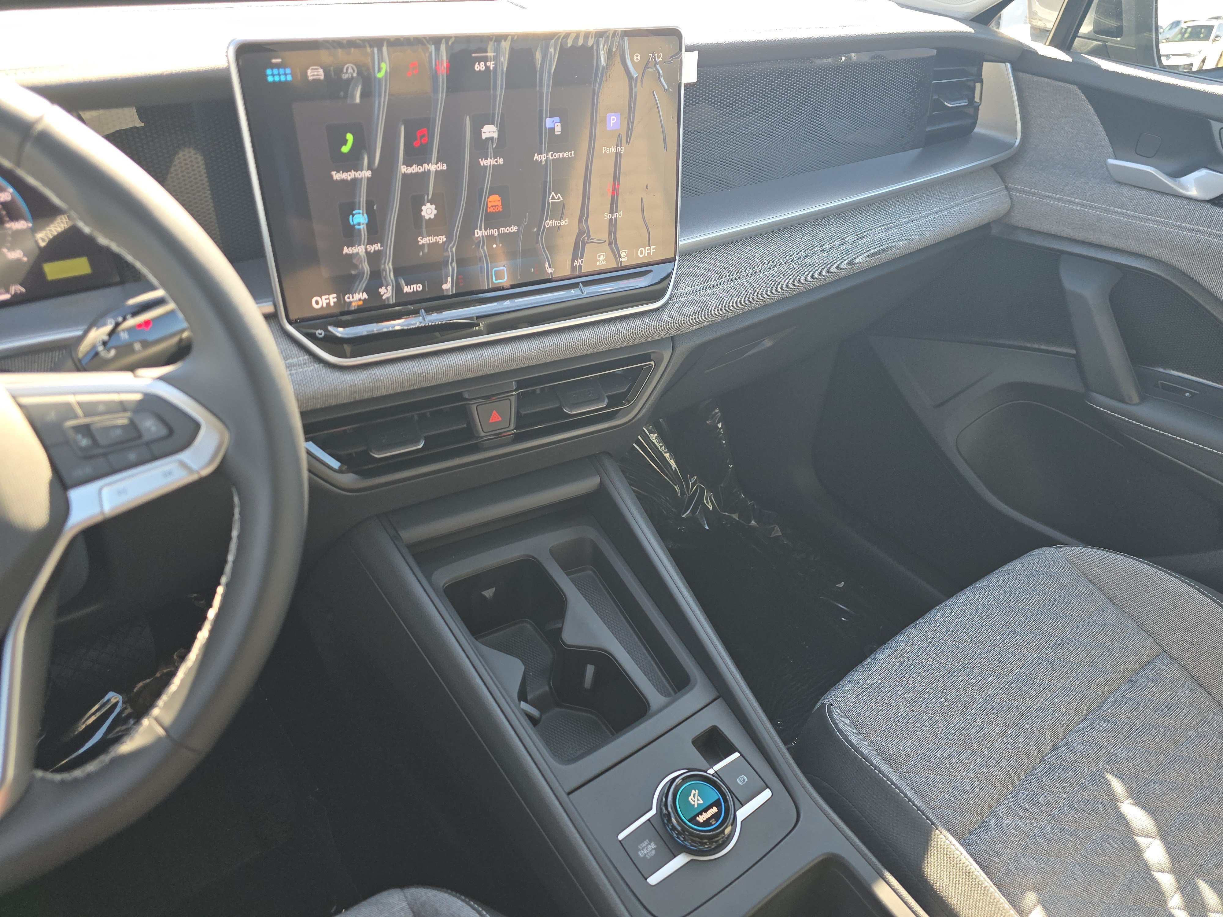 New 2026 Volkswagen Tiguan S AWD/4WD image 12