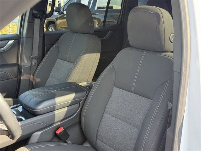 Used 2025 GMC Acadia Elevation image 16