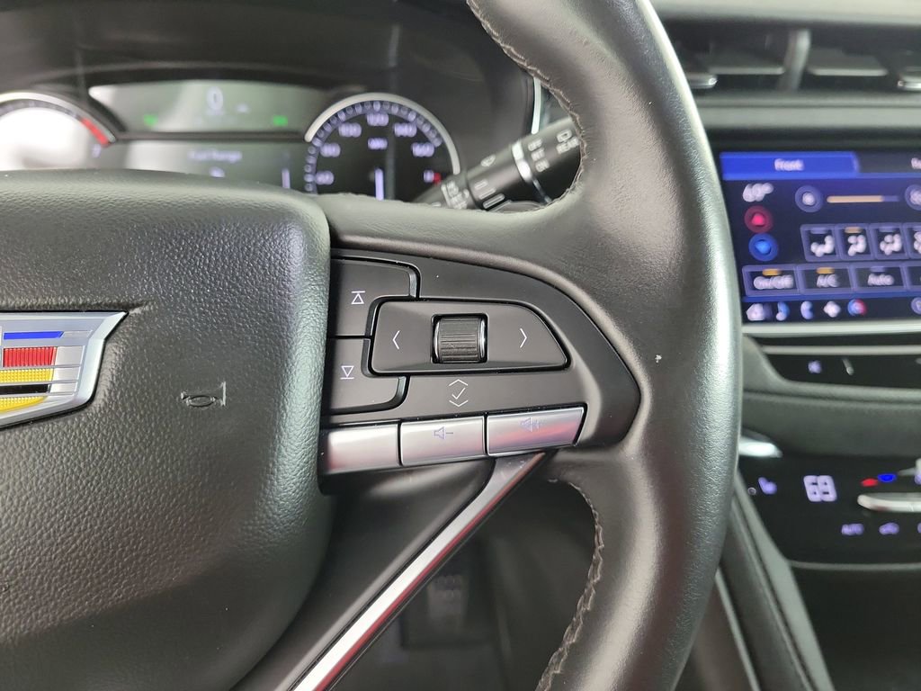 Certified 2024 Cadillac XT6 Luxury w/ LPO, Floor Liner Package FWD image 24