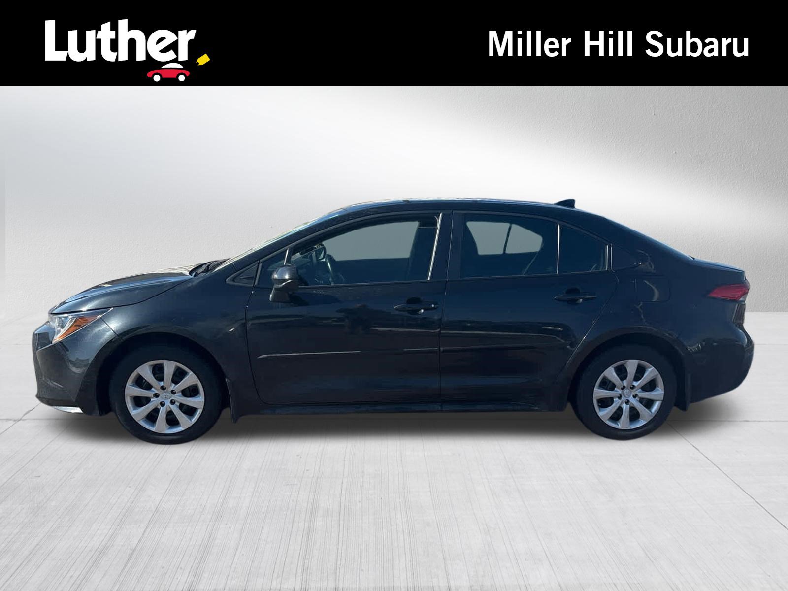 Used 2022 Toyota Corolla LE image 1