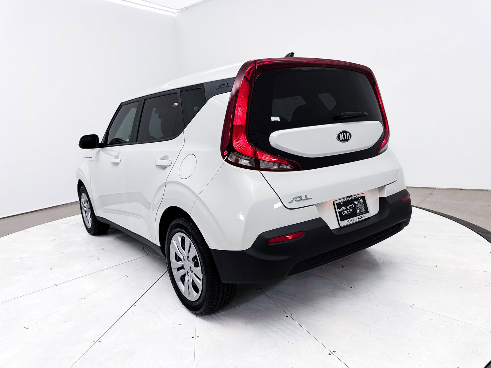 Used 2021 Kia Soul LX image 15