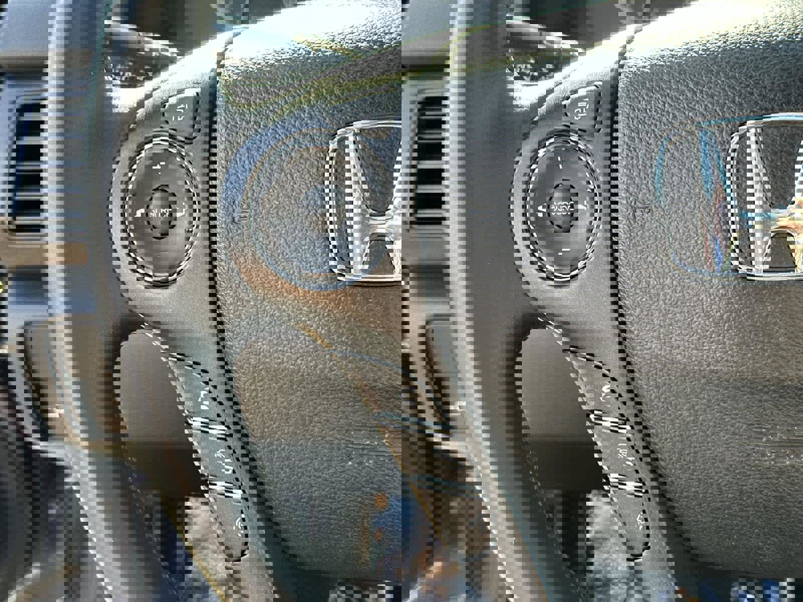 Used 2015 Honda Accord EX-L image 24