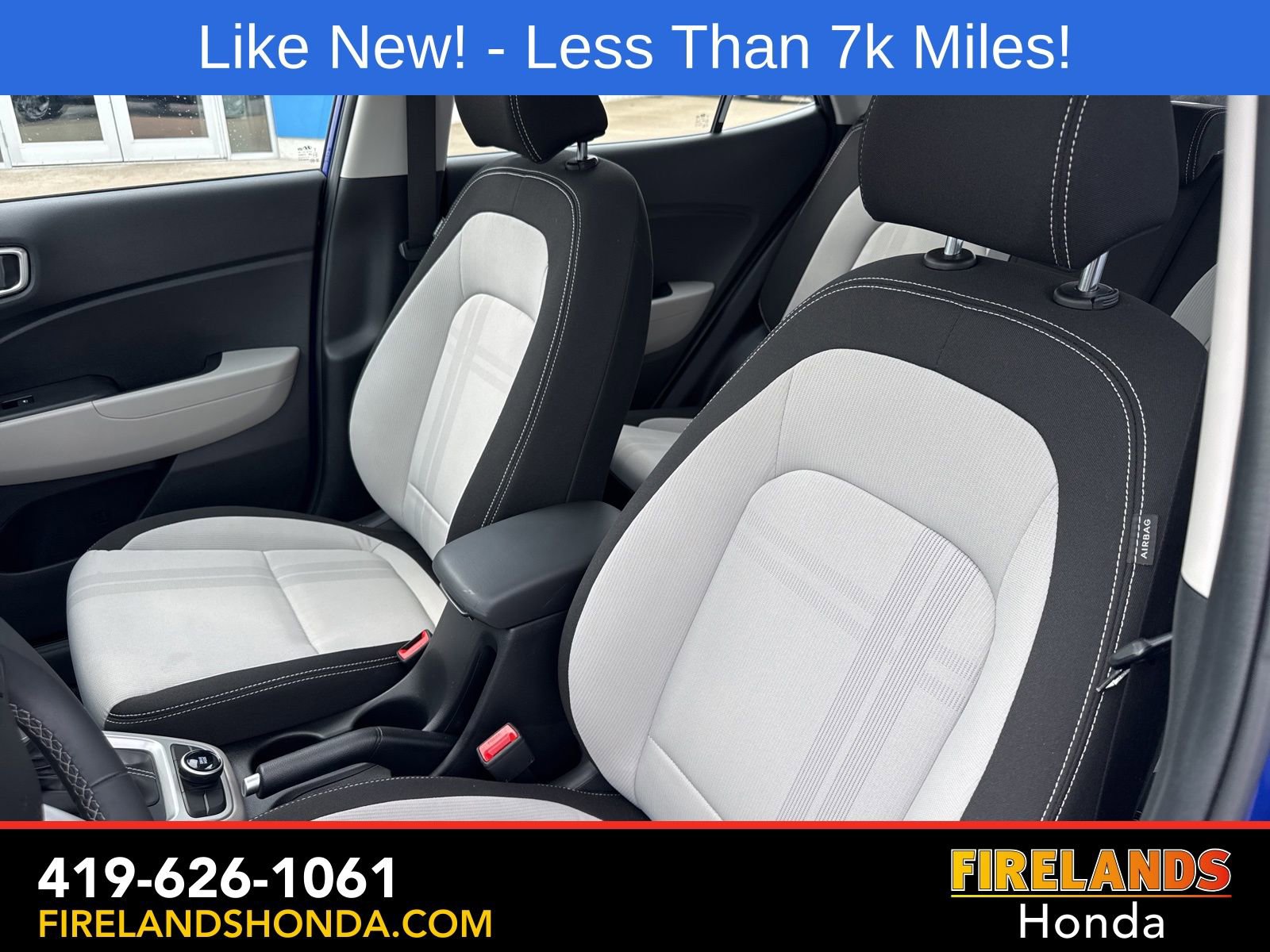 Used 2025 Hyundai Venue SEL image 13