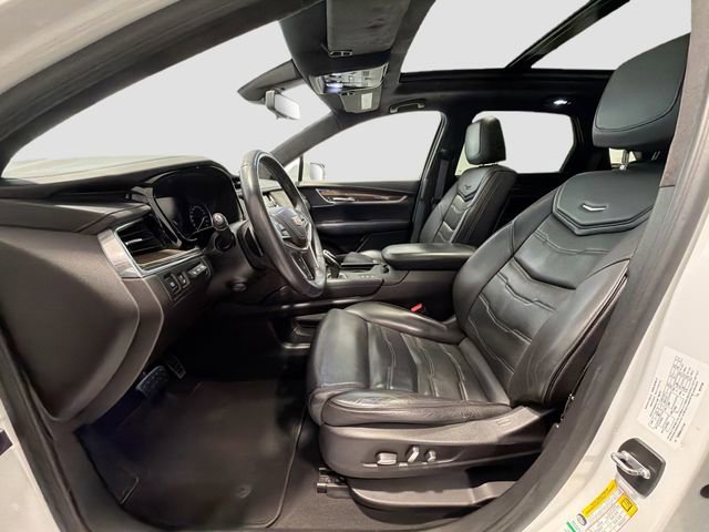 Used 2018 Cadillac XT5 Platinum w/ Driver Assist Package image 19