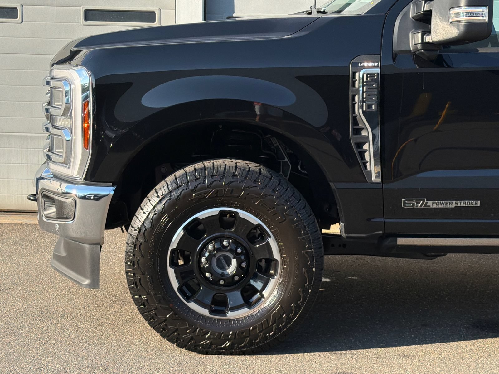 Used 2024 Ford F250 Lariat w/ Lariat Ultimate Package AWD/4WD image 5