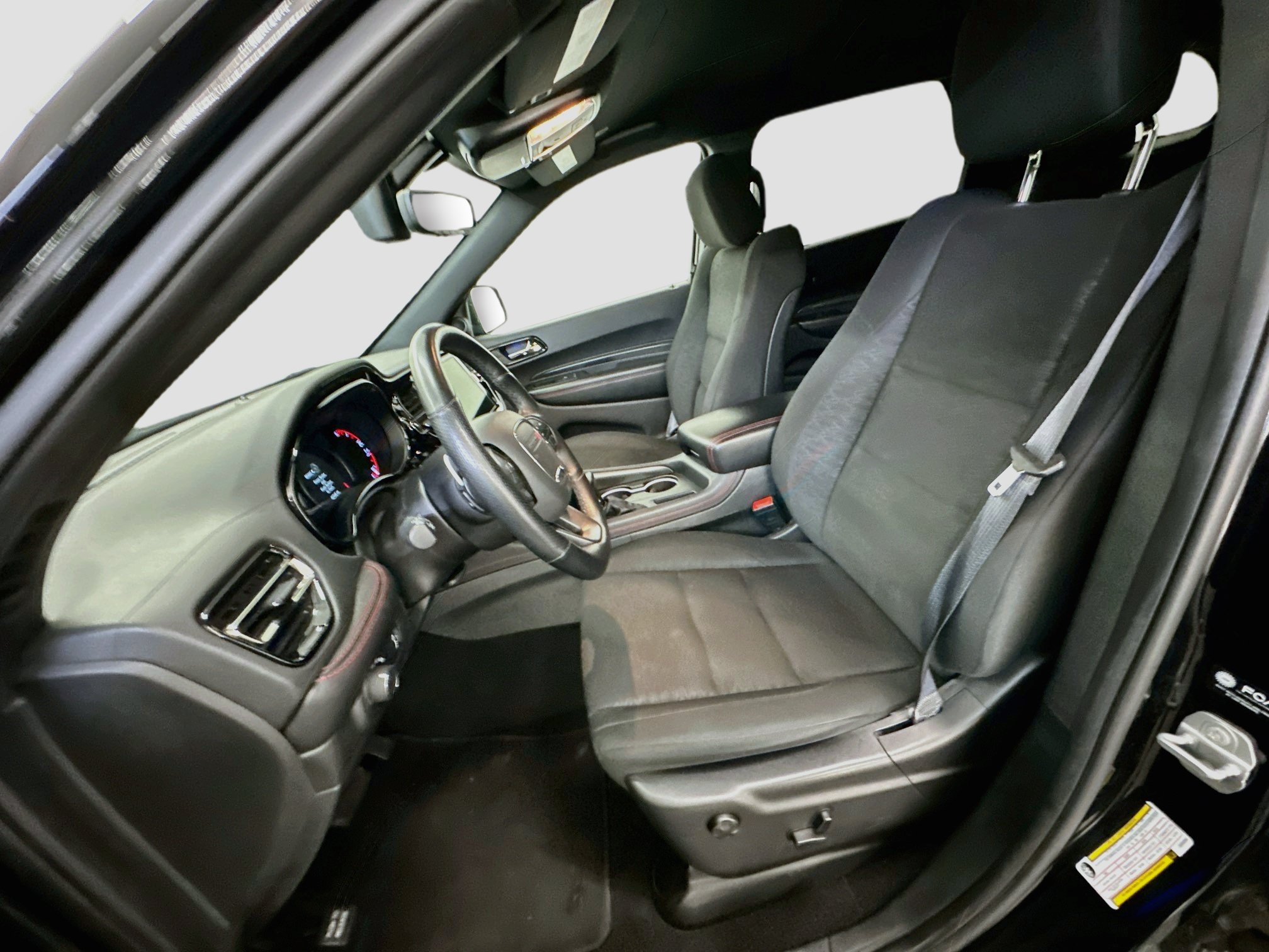 Used 2025 Dodge Durango GT AWD/4WD image 13