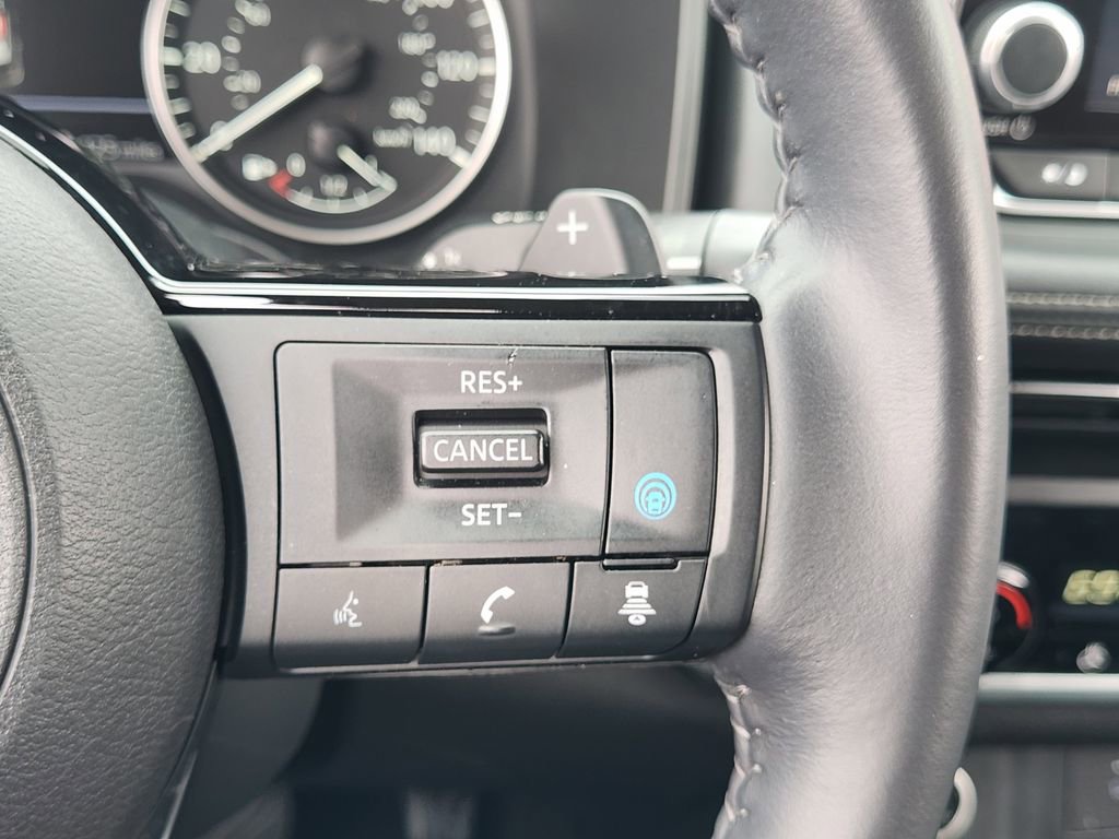 Used 2023 Nissan Rogue SV w/ SV Premium B Package image 29