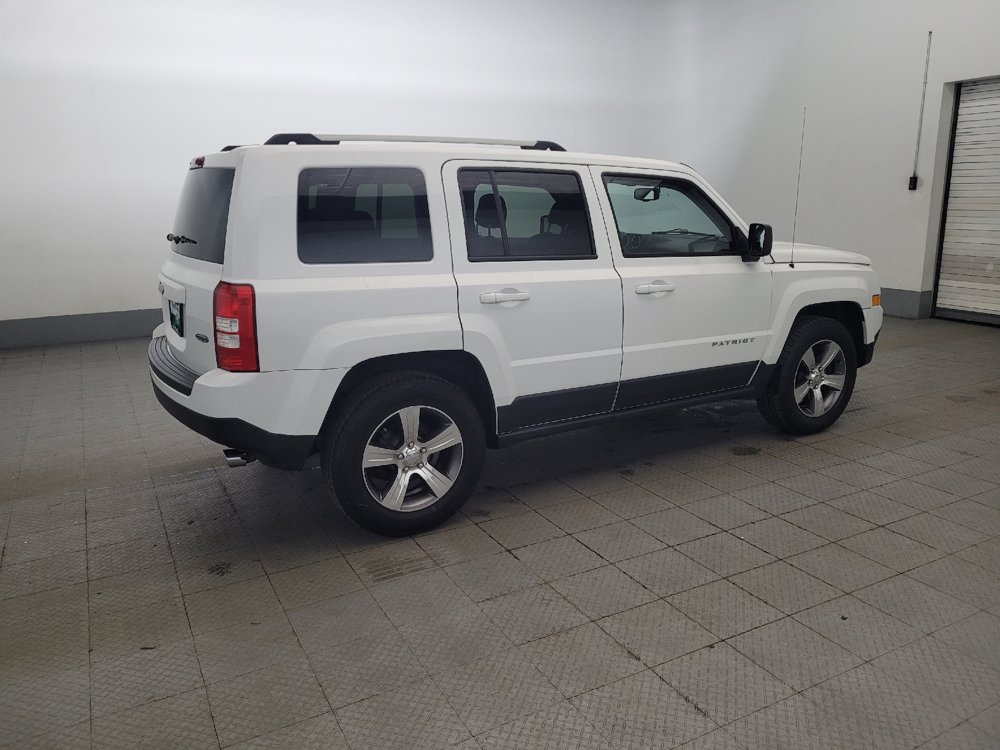 Used 2017 Jeep Patriot High Altitude AWD/4WD image 10