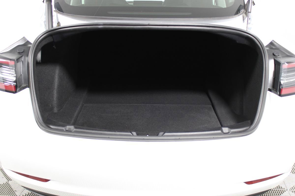 Used 2022 Tesla Model 3 Long Range AWD/4WD image 27