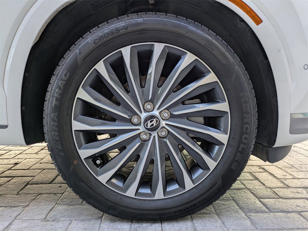 Used 2023 Hyundai Palisade Calligraphy image 11