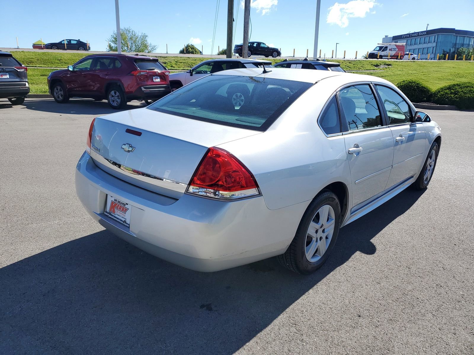 Used 2010 Chevrolet Impala LS FWD image 4