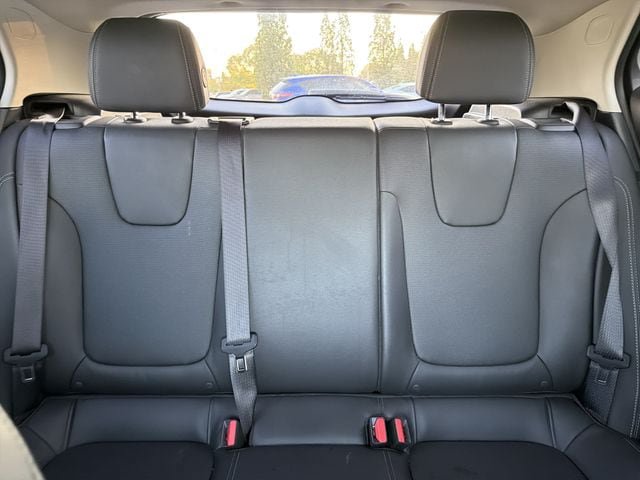 Used 2024 Buick Encore GX Sport Touring FWD image 28