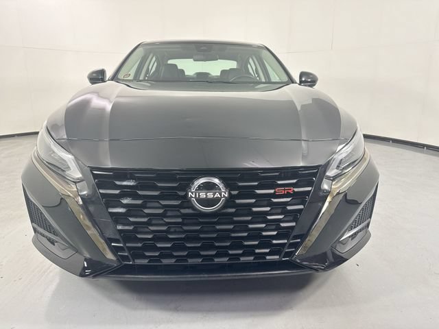 Used 2024 Nissan Altima 2.5 SR FWD image 25