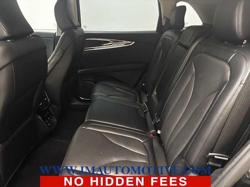 Used 2022 Lincoln Nautilus Reserve AWD/4WD image 34