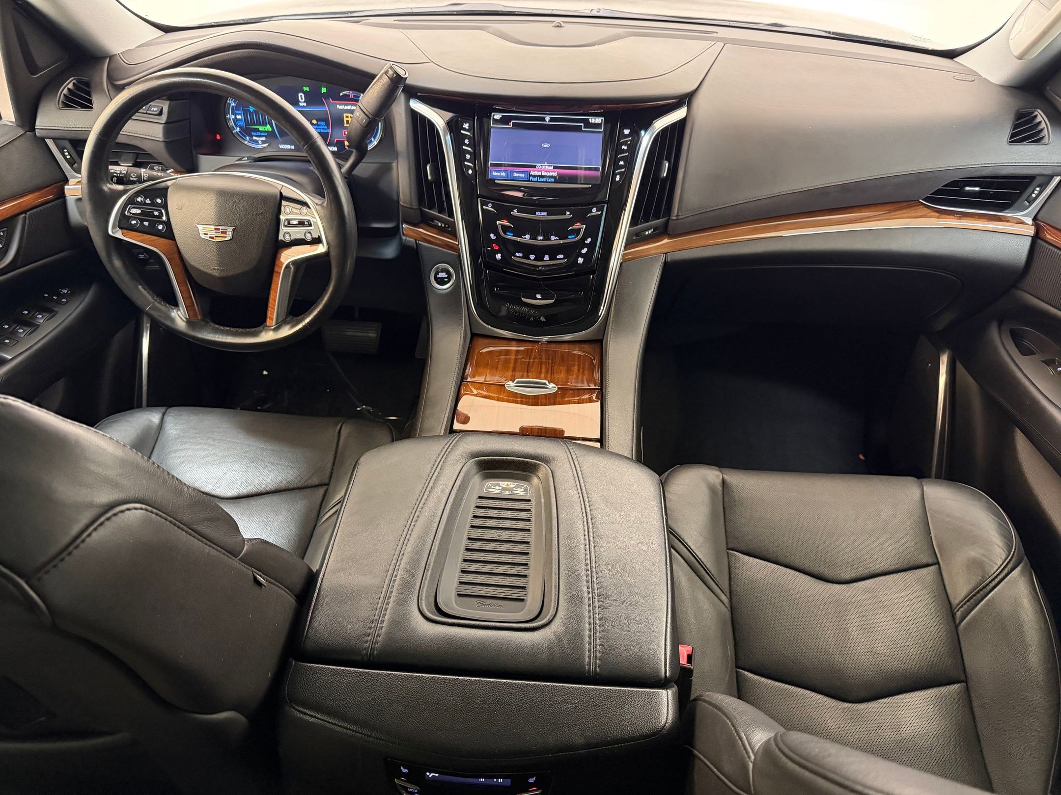 Used 2016 Cadillac Escalade Premium image 15