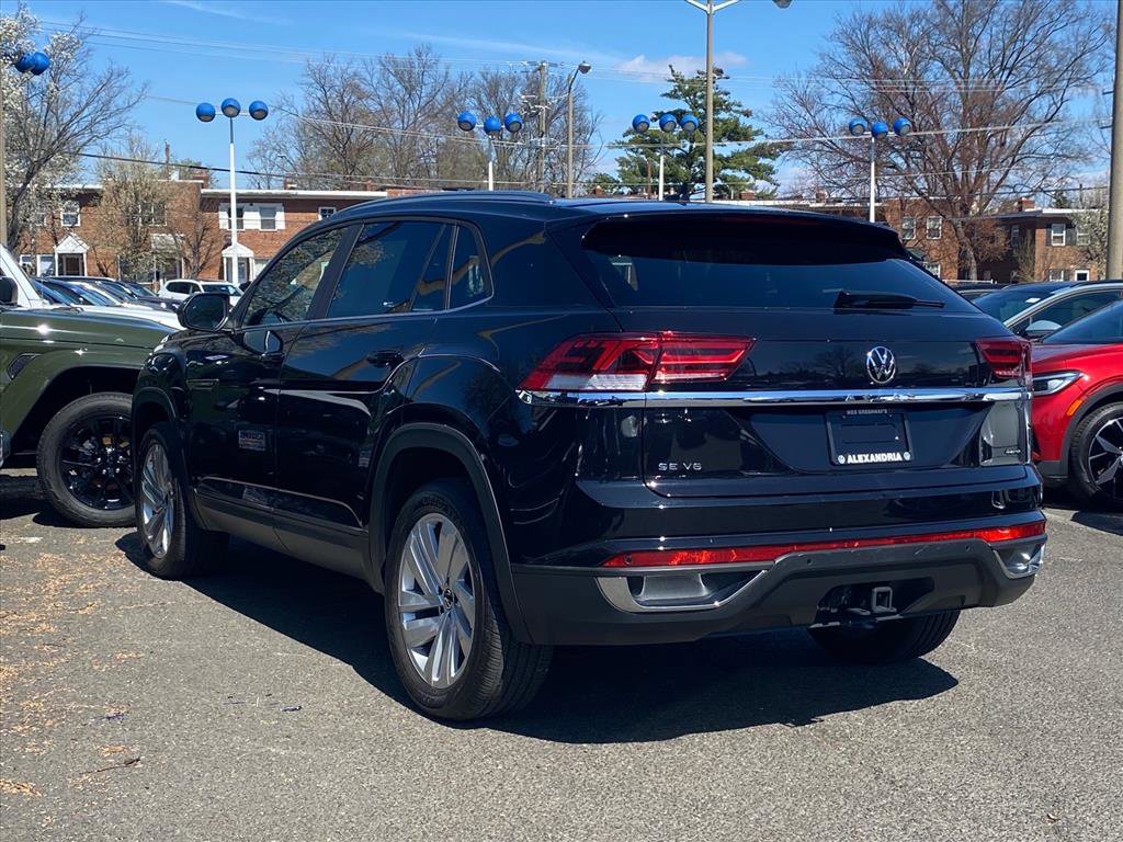 Certified 2023 Volkswagen Atlas Cross Sport SE w/ Panoramic Sunroof Package image 5