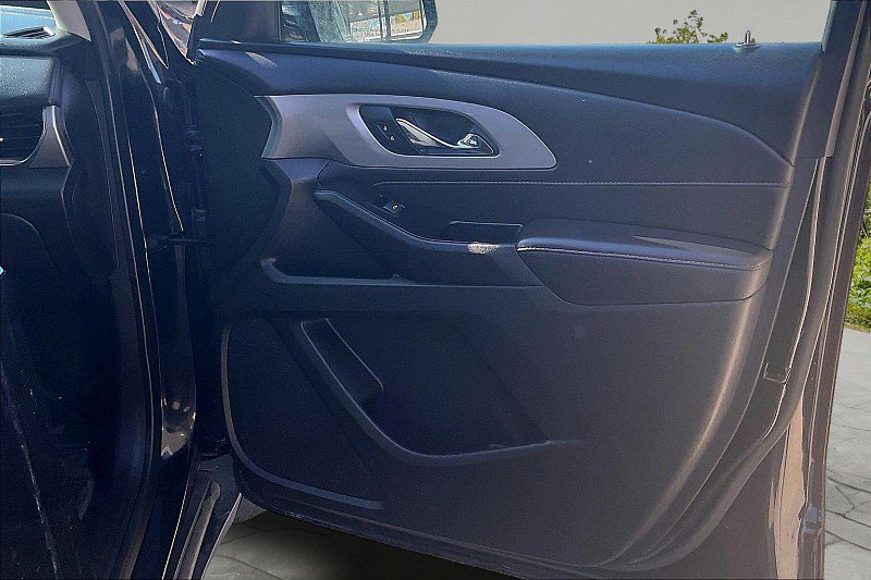 Used 2020 Chevrolet Traverse LS AWD/4WD image 28
