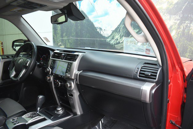 Certified 2022 Toyota 4Runner SR5 Premium w/ Moonroof Package AWD/4WD image 25