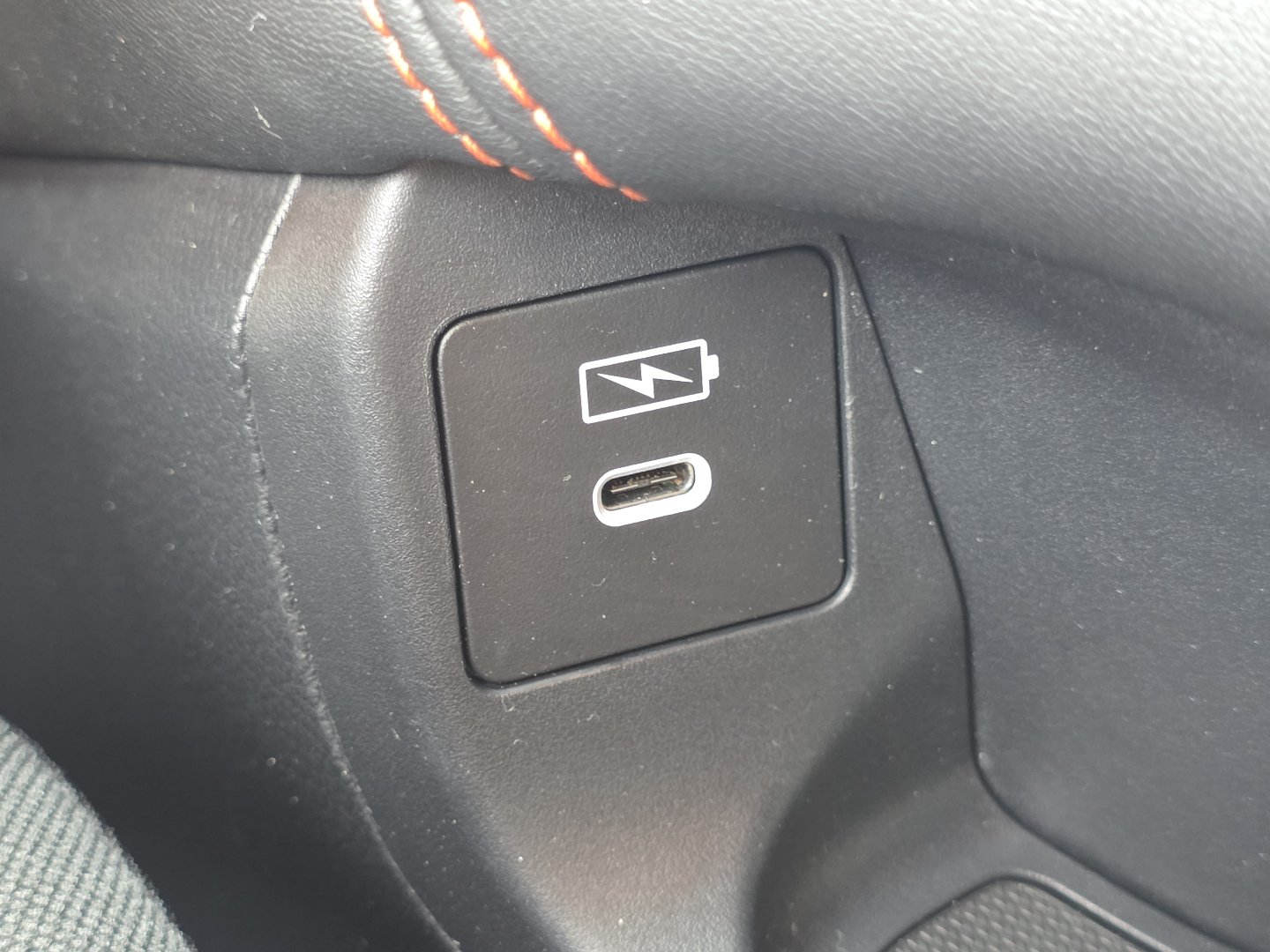 Certified 2024 Honda HR-V Sport image 9