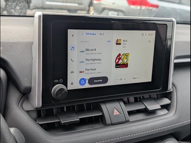 Used 2024 Toyota RAV4 XLE image 21