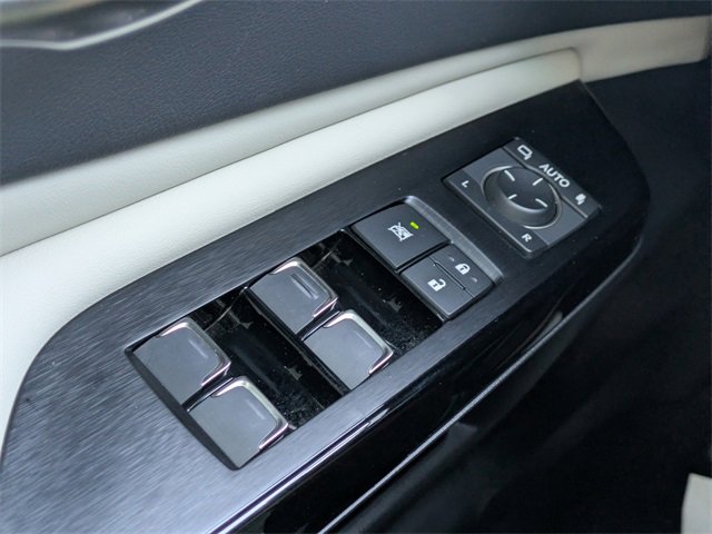 Used 2023 Lexus ES 350 w/ Premium Package image 19