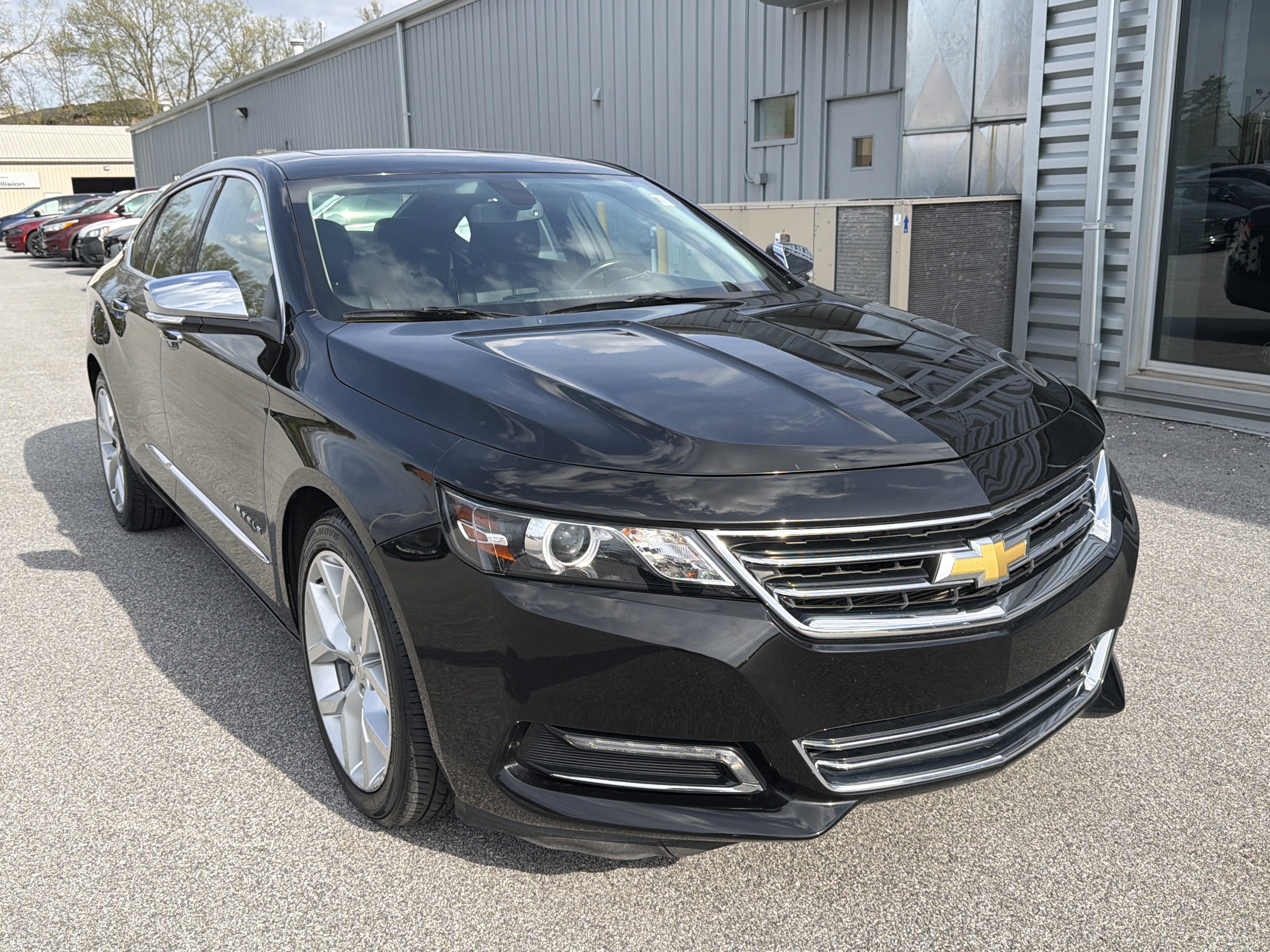 Used 2019 Chevrolet Impala Premier w/ Premier Convenience Package FWD image 1