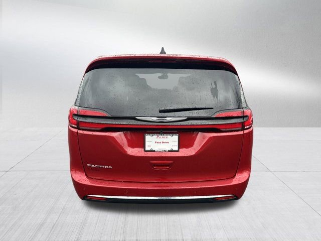 New 2026 Chrysler Pacifica Select image 6