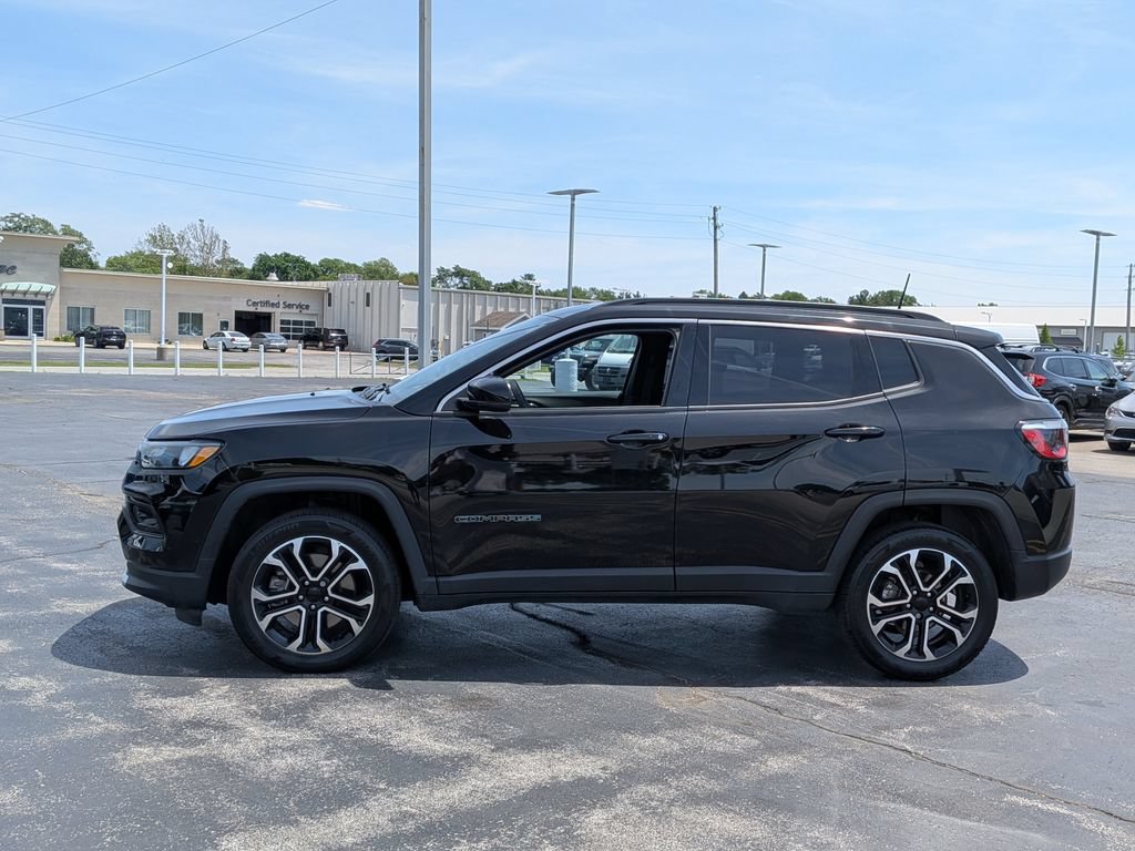 Used 2023 Jeep Compass Limited AWD/4WD image 4