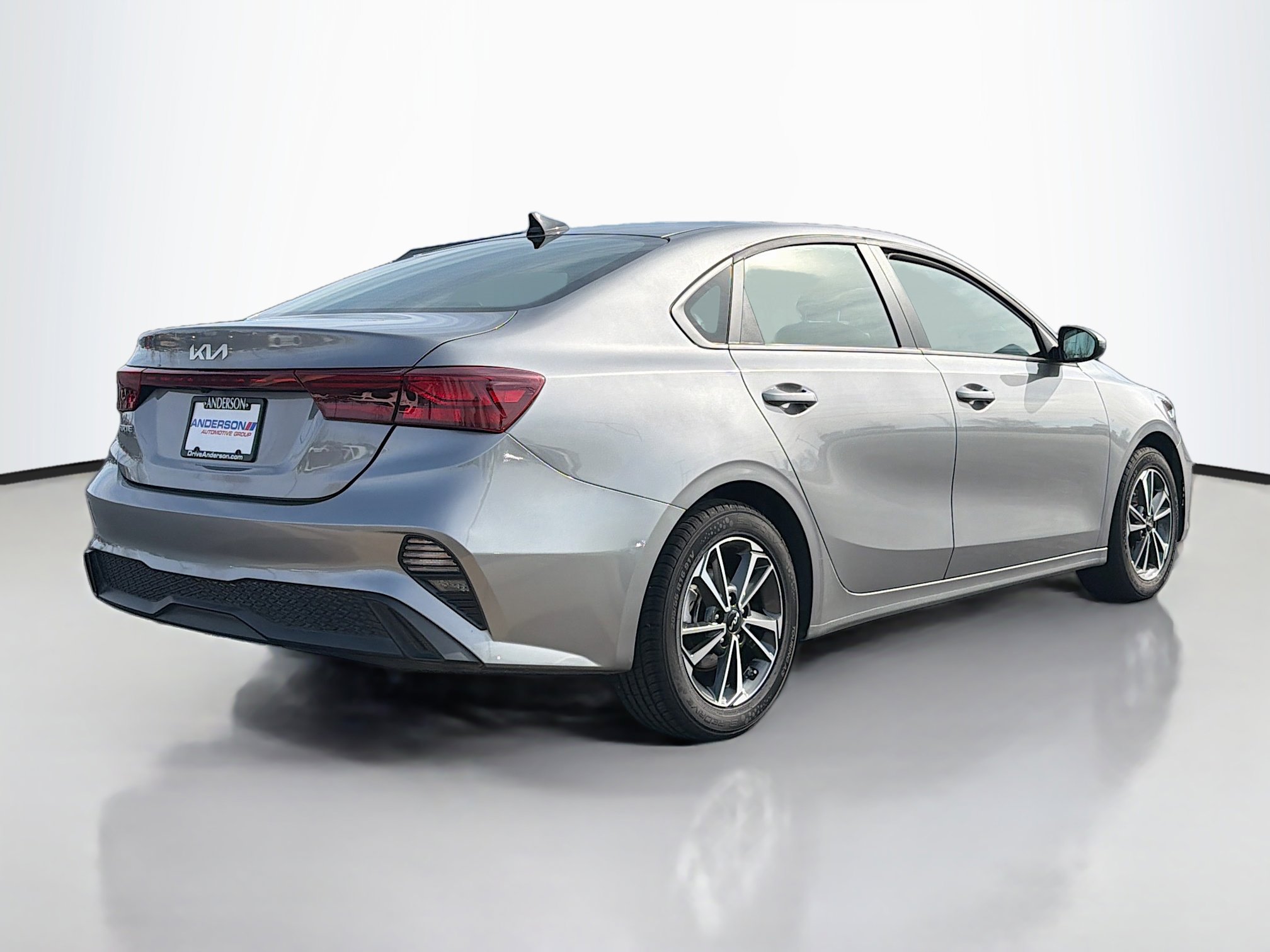 Used 2024 Kia Forte LXS FWD image 2