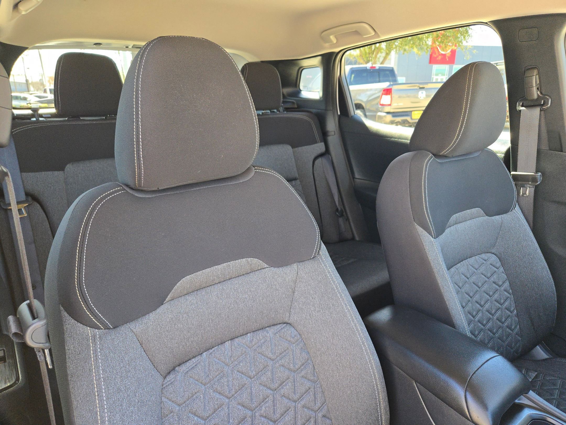 Certified 2025 Nissan Kicks SV w/ Interior Electronics Package image 29