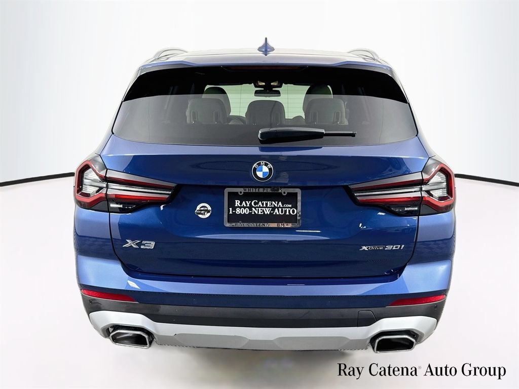 Used 2023 BMW X3 xDrive30i w/ Premium Package w/ZPA AWD/4WD image 6